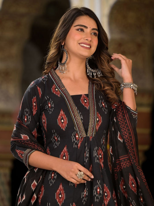 Women's Black Printed A-Line Kurta Pant With Dupatta