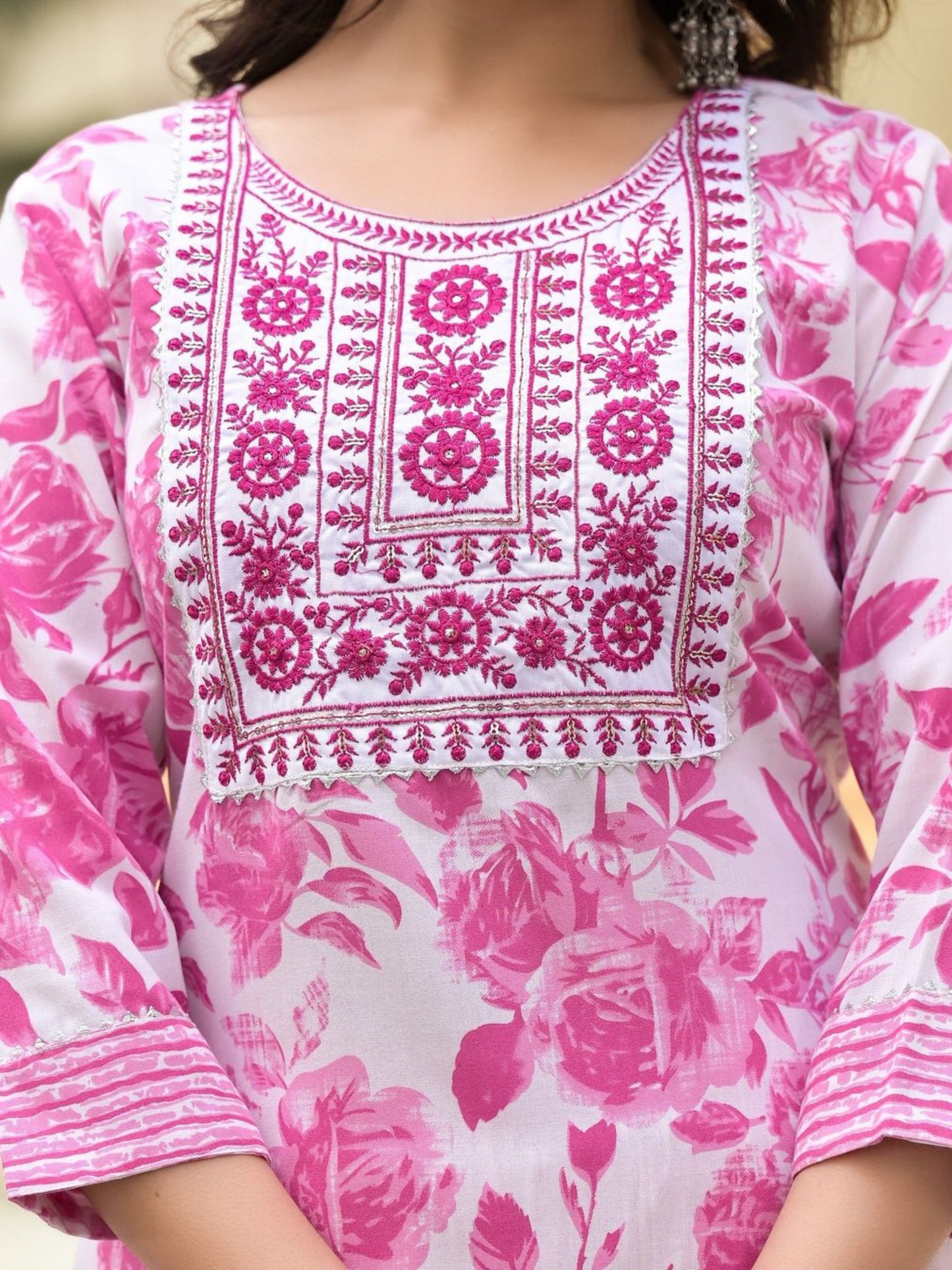 Women's Embroidery Pink Floral Printed Kurta Pant With Dupatta