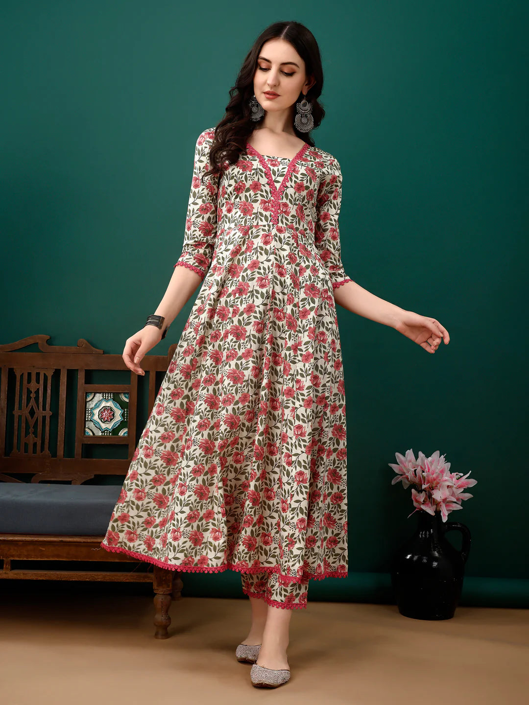 Women's Pink Floral Printed Anarkali Cotton Kurta Pant With Dupatta