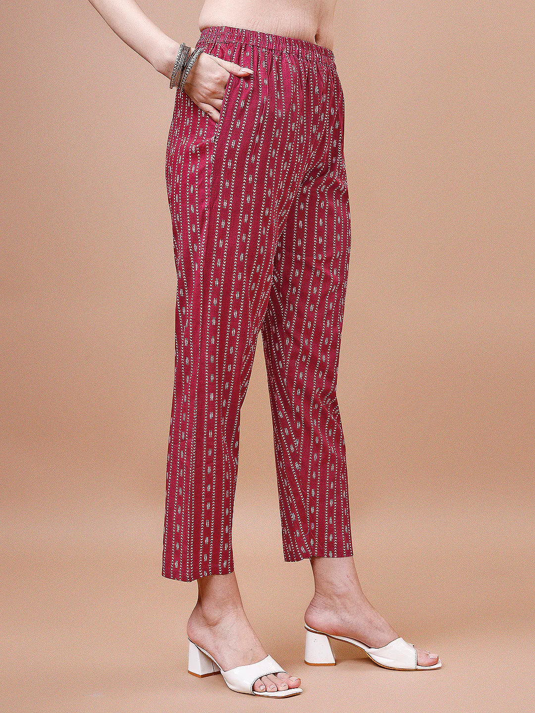 Women's Pink Ethnic Motifs Printed Cotton Kurta Pant With Dupatta