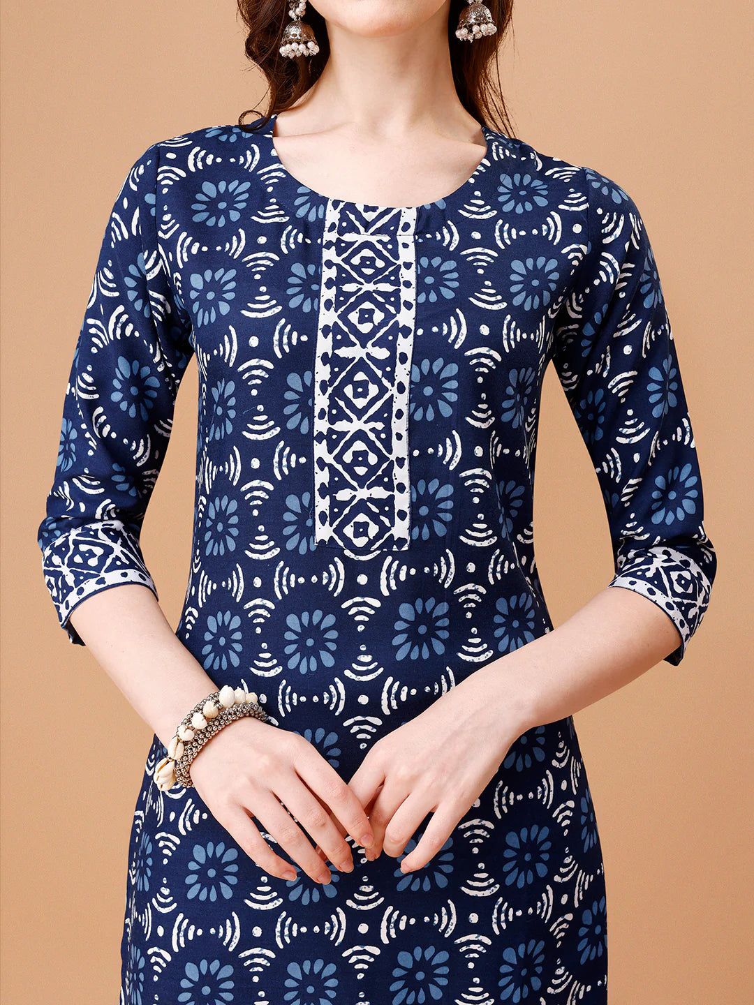 Women's Striking Blue Ikat Printed Kurta Pant With Dupatta