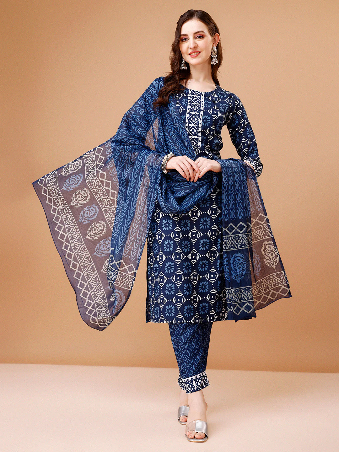 Women's Striking Blue Ikat Printed Kurta Pant With Dupatta