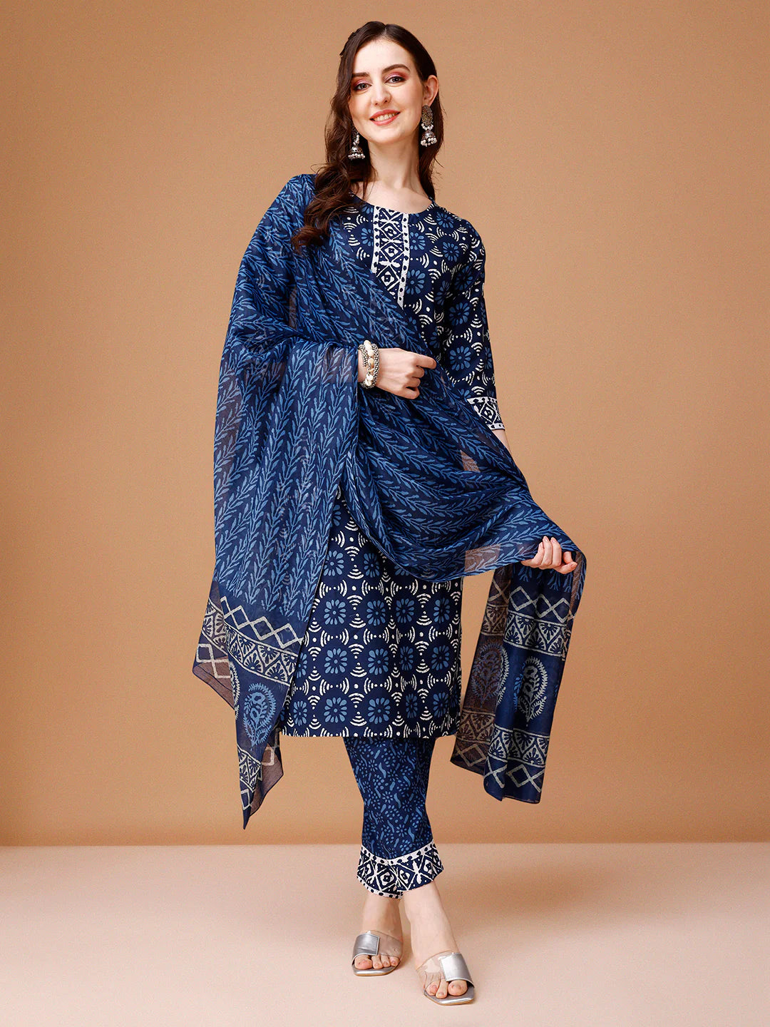 Women's Striking Blue Ikat Printed Kurta Pant With Dupatta