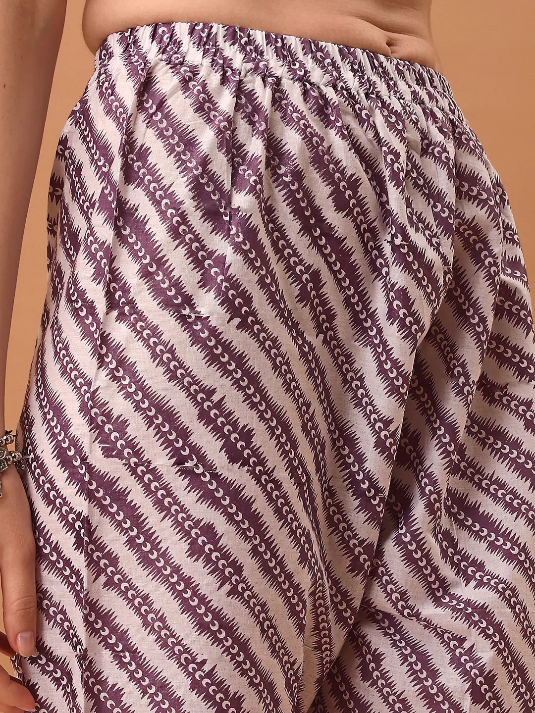 Women's Lavender Mirror work Embroidered & Floral Printed Cotton Kurta Pant With Dupatta