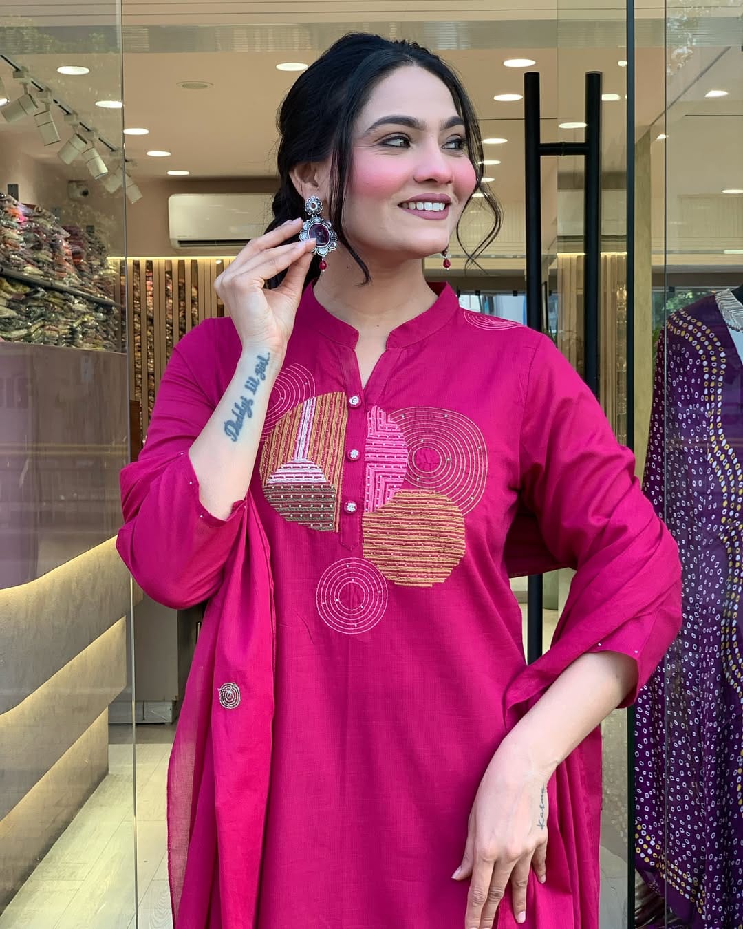 Elegant Mal Cotton Vibrant Front Pleated Kurti Pant With Dupatta Set