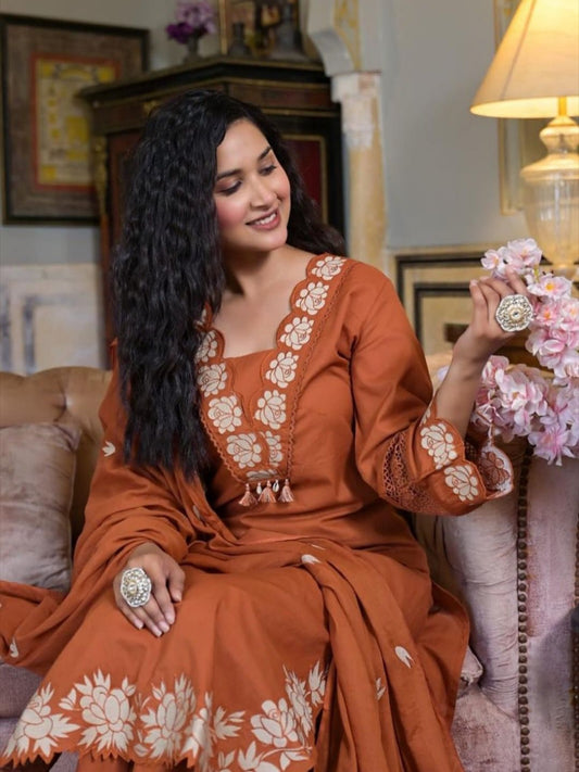 Premium Designer Soft Rayon Slub Embroidery & Lace Work Kurti Pant With Dupatta Set