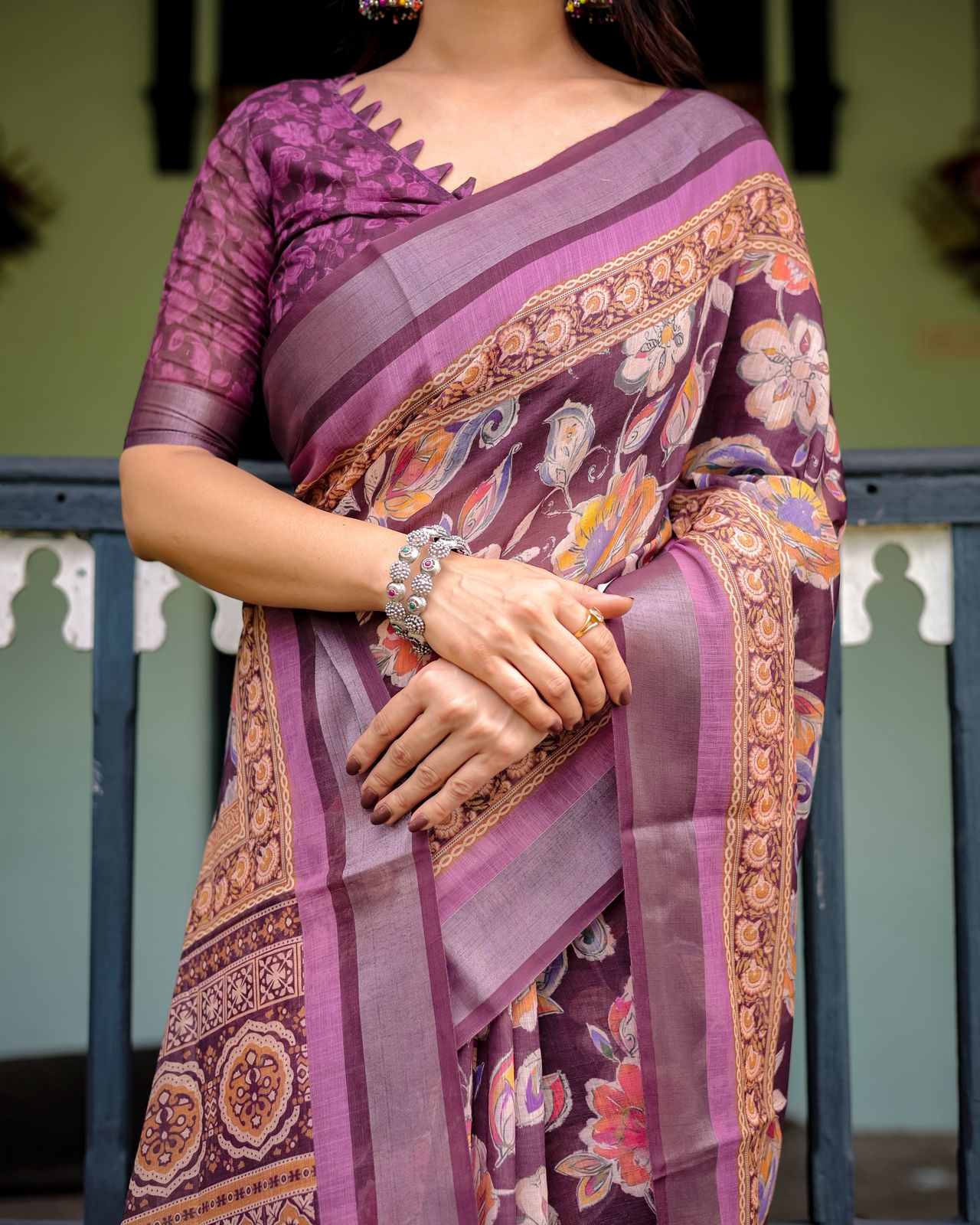 Rich Pure Linen Purple Saree With Bold Floral Motifs & Intricate Borders