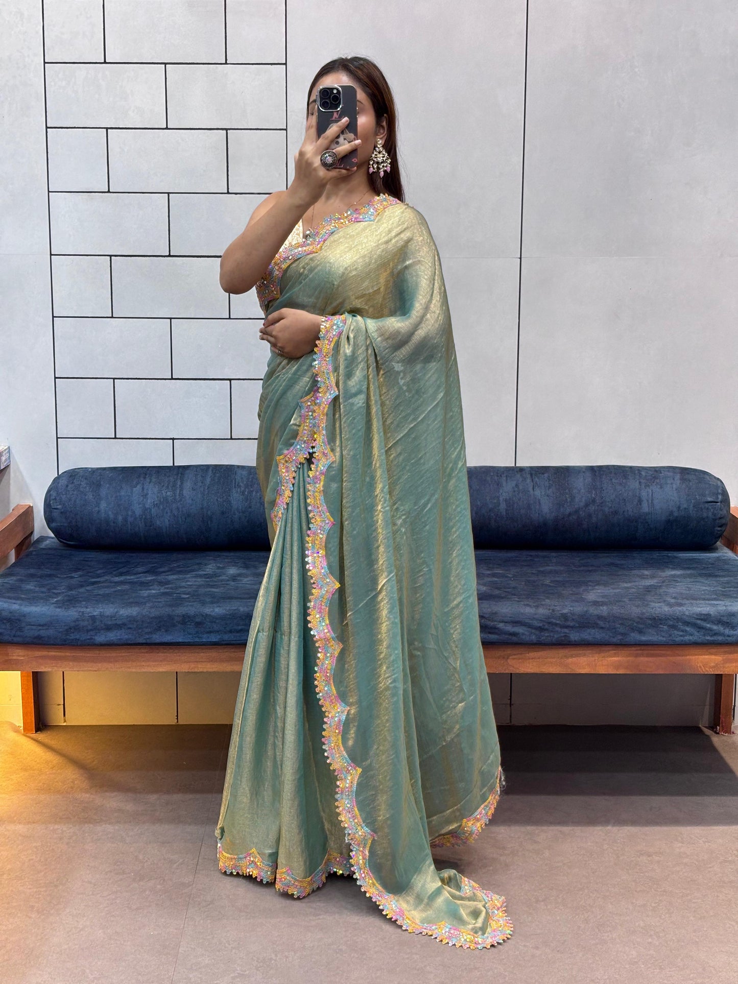 Stylish Rich Space Silk Two Tone Saree With Rainbow Cut Dana & Diamond Lace Work