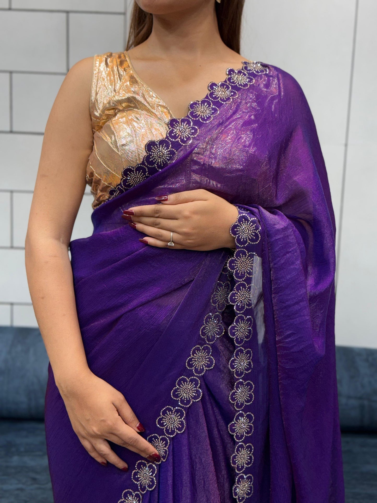 Stylish Trendy Rich Space Silk Saree With Flower Port Cut Dana & Diamond Work