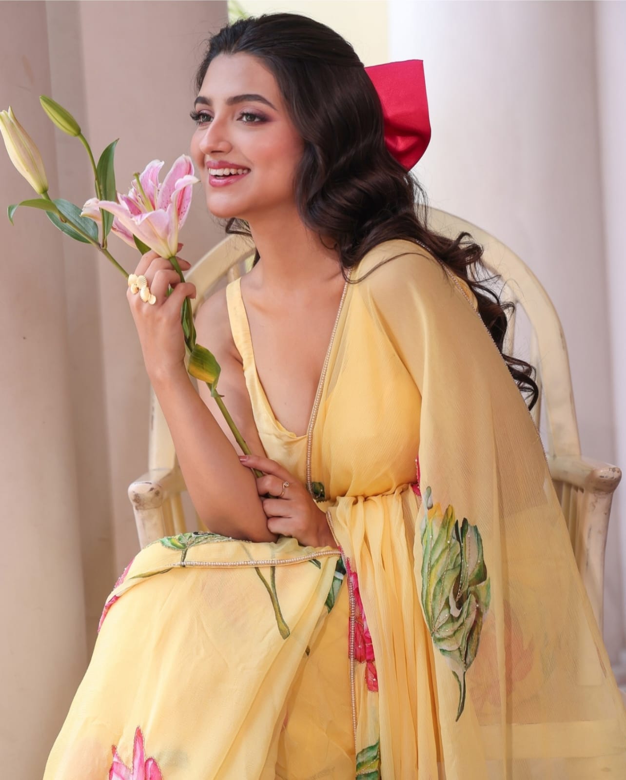 Celebrity Style Soft Faux Georgette Saree With Floral Print & Khatli Handwork