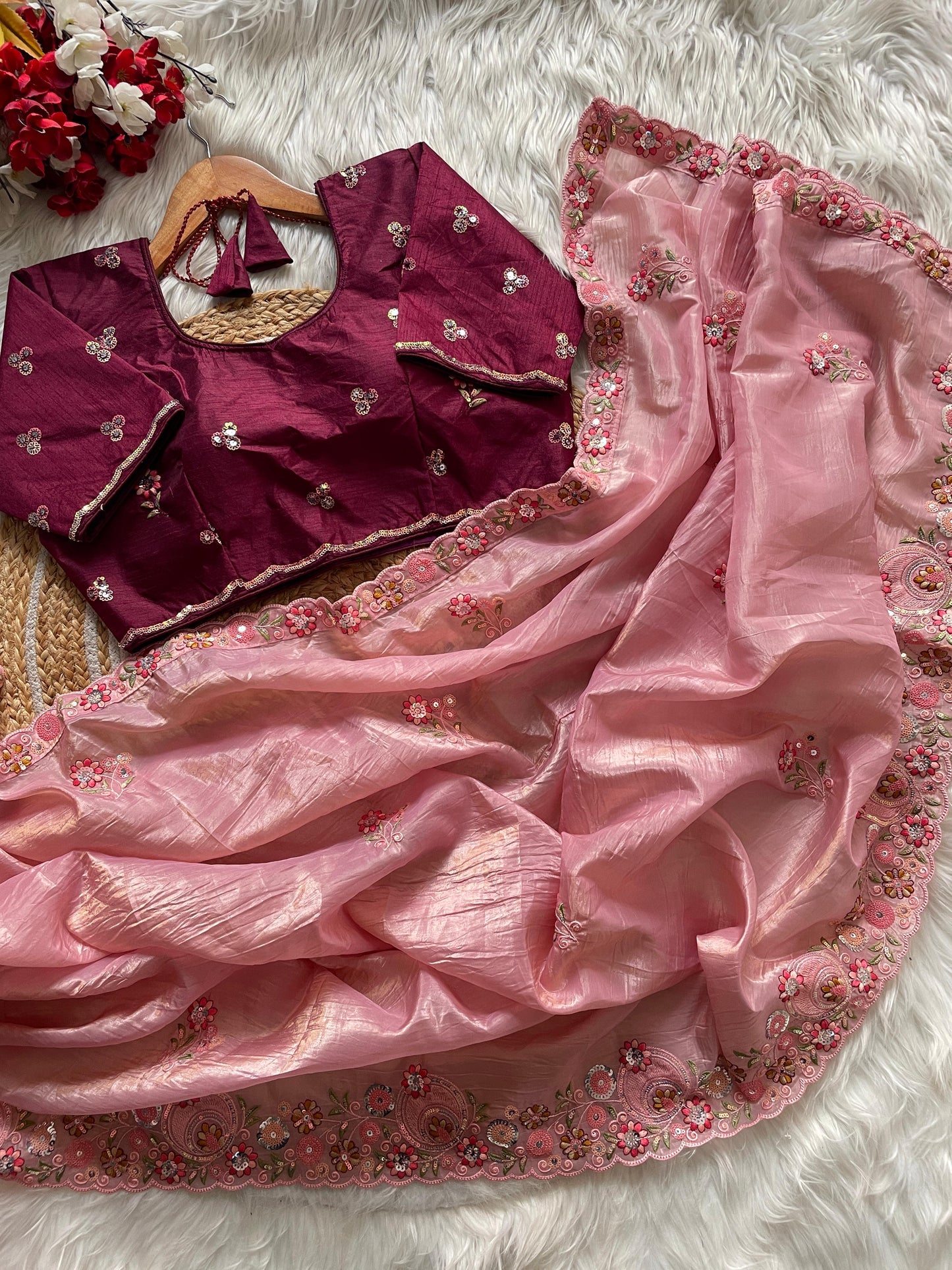 Premium Gold Crush Saree With Multi Thread Sequins Pallu Work & Arco Cut Border