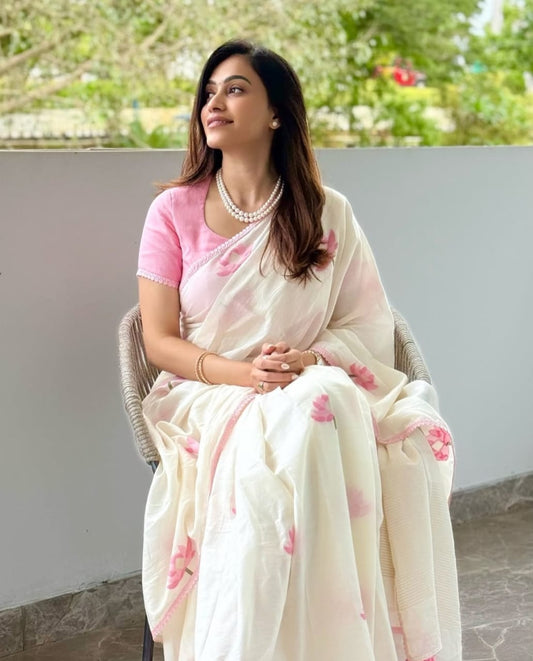 Premium Stylish Linen Saree Floral Print With Fancy Lace Border