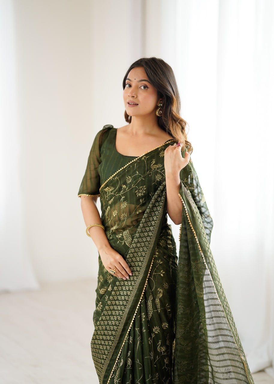 Beautiful Stylish Print Soft Georgette Saree With Foil & Lace Work Border