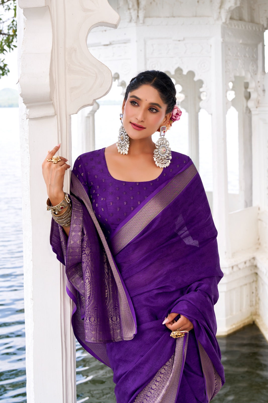 Traditional Stylish Pure Chinon Printed Saree With Zari Weaving Work