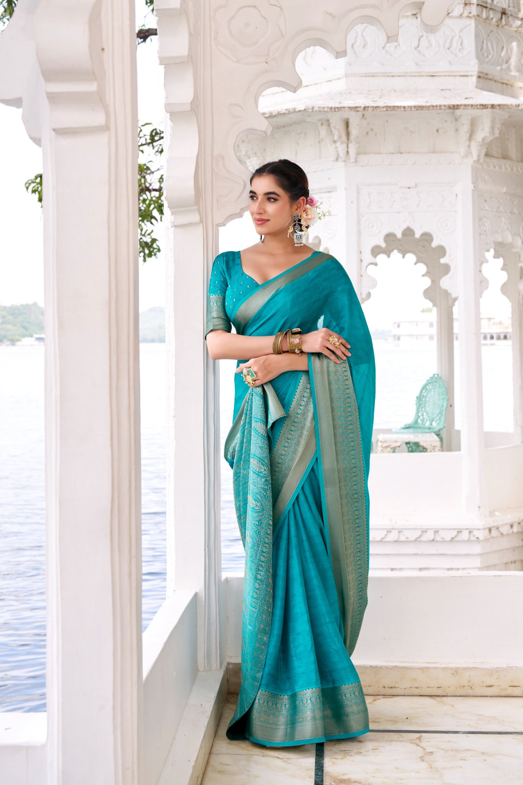 Traditional Stylish Pure Chinon Printed Saree With Zari Weaving Work