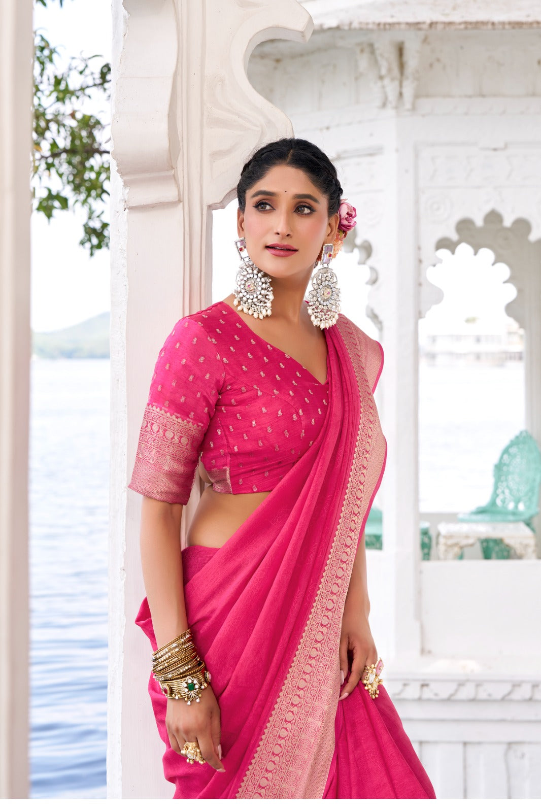 Traditional Stylish Pure Chinon Printed Saree With Zari Weaving Work