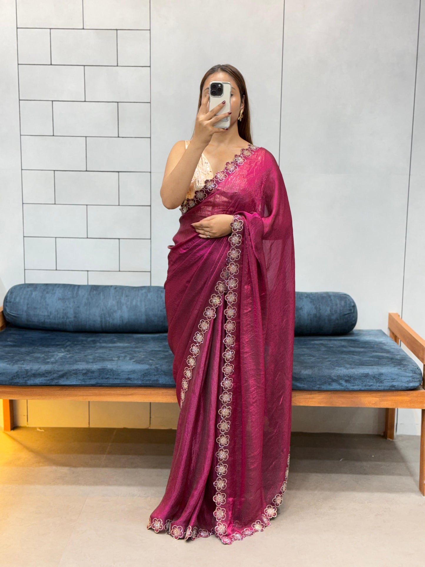 Stylish Trendy Rich Space Silk Saree With Flower Port Cut Dana & Diamond Work