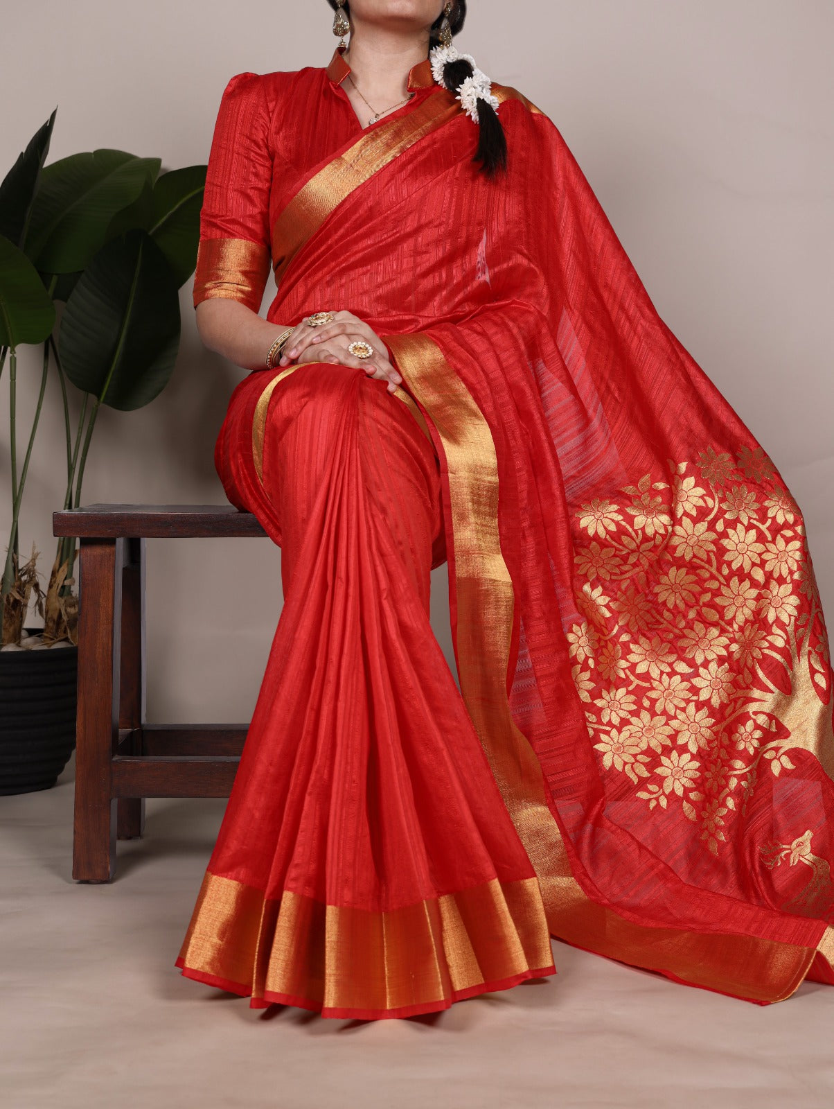 Premium Kerala Traditional Raw Silk Saree With Zari Weaving Work
