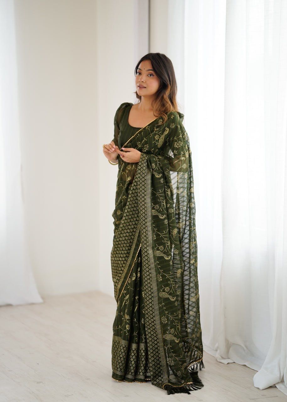 Beautiful Stylish Print Soft Georgette Saree With Foil & Lace Work Border