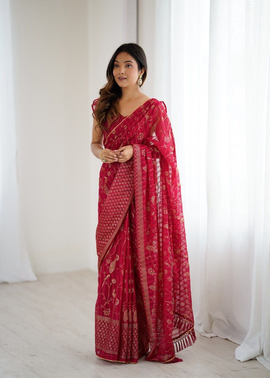 Beautiful Stylish Print Soft Georgette Saree With Foil & Lace Work Border