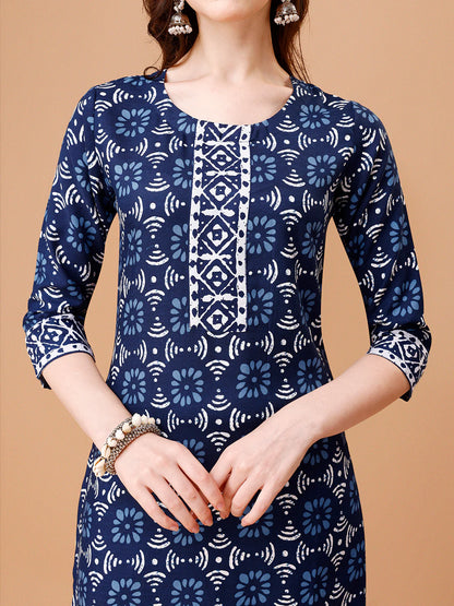 Women's Striking Blue Ikat Printed Kurta Pant With Dupatta