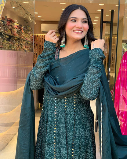 Designer Print Muslin Cotton Detailed Embroidery Kurti With Dupatta Set