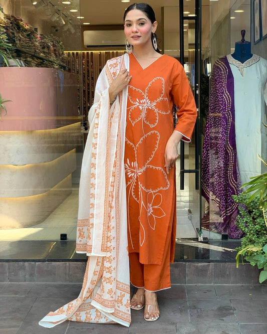 Gorgeous Viscose Chanderi Kurti Attractive Embroidery Work With Pant & Printed Dupatta Set