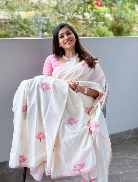 Premium Stylish Linen Saree Floral Print With Fancy Lace Border