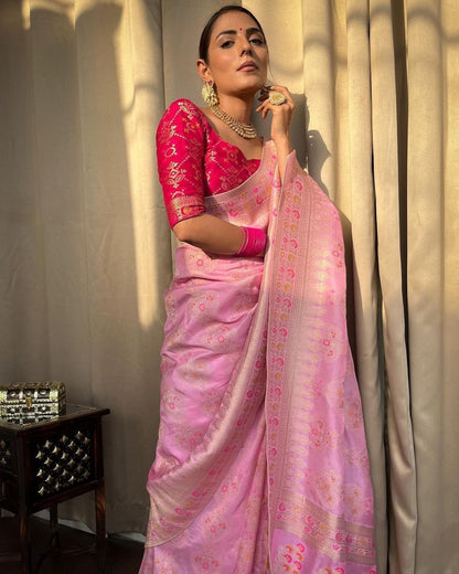 Soft Silk Saree With Beautiful Pallu & Jacquard Pattern All Over